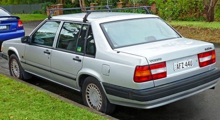 940 2